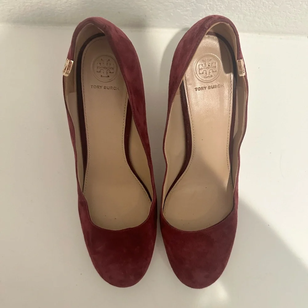 Tory Burch Elizabeth Round-Toe 85MM Pump Port Plum Chunky Heel Size 10.5